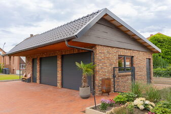 Kundenreferenz: Traumhafte Remise als Garage und Mehrzweckraum – komplett in Eigenleistung aufgebaut